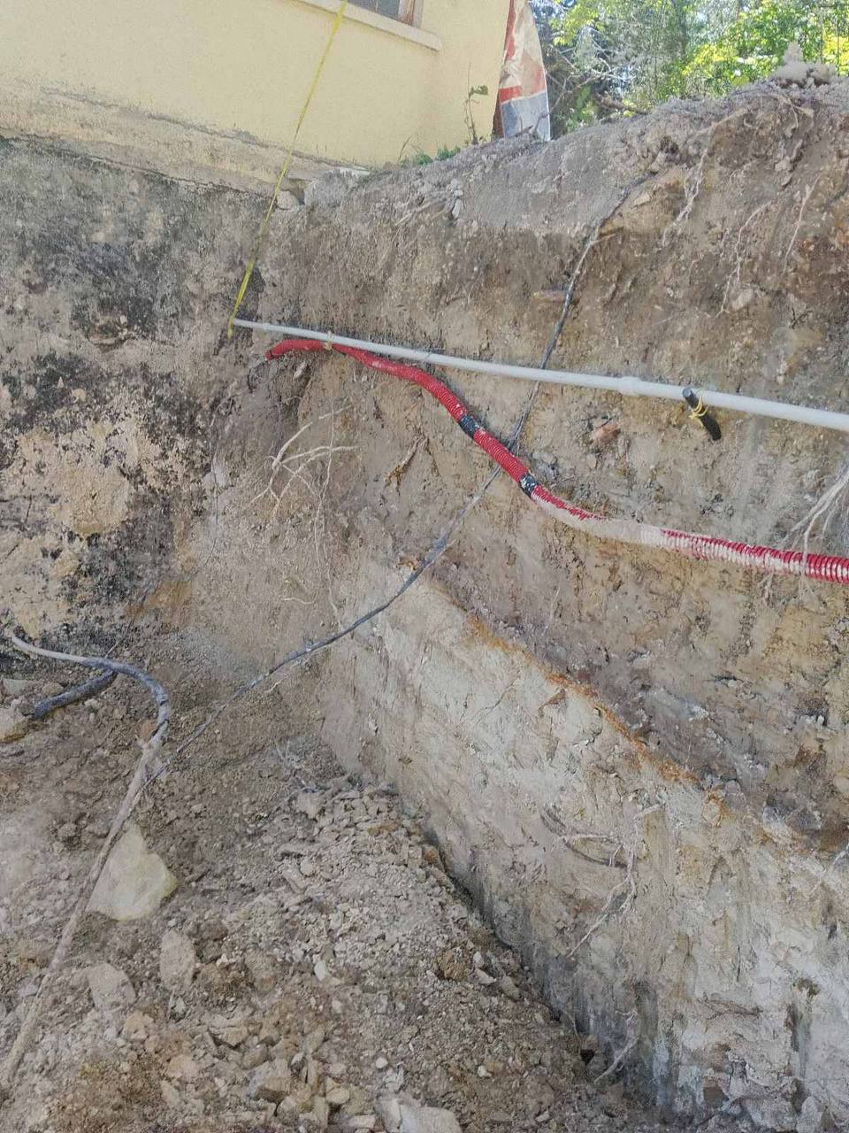 Изкоп и полагане на ново водопроводно отклонение — Варна
